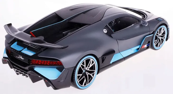 bugatti-divo-flat-dark-grey-1-18-bburago-skala-skale-do-1-18