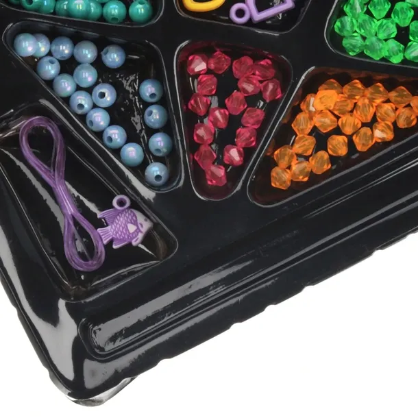 koraliki-do-nawlekania-material-plastik
