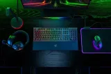 razer-ornata-v3-keyboard-black-konstrukcja-blok-numeryczny-podporka-pod-nadgarstki-podswietlenie