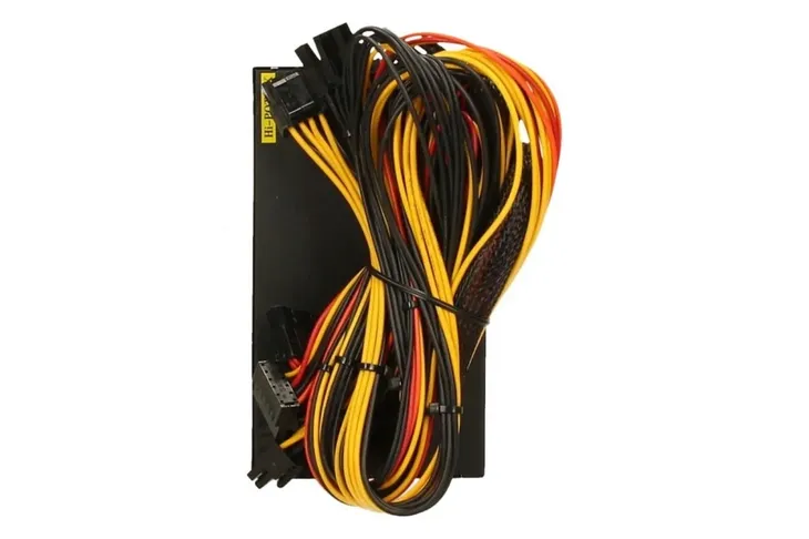 zasilacz-chieftec-smart-gps-600a8-600-w-zabezpieczenia-ocp
