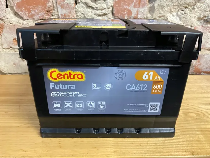 akumulator-centra-futura-carbon-boost-ca612-biegunowosc-prawy