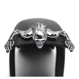 dekoracja-szkielet-metalowy-na-lampe-motocykla