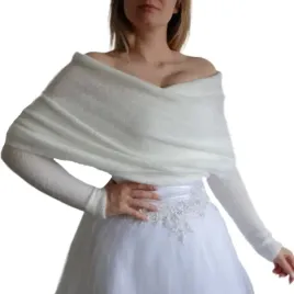 elegancka-narzutka-w-kolorze-smietankowym-ivory-sweterek-xxs