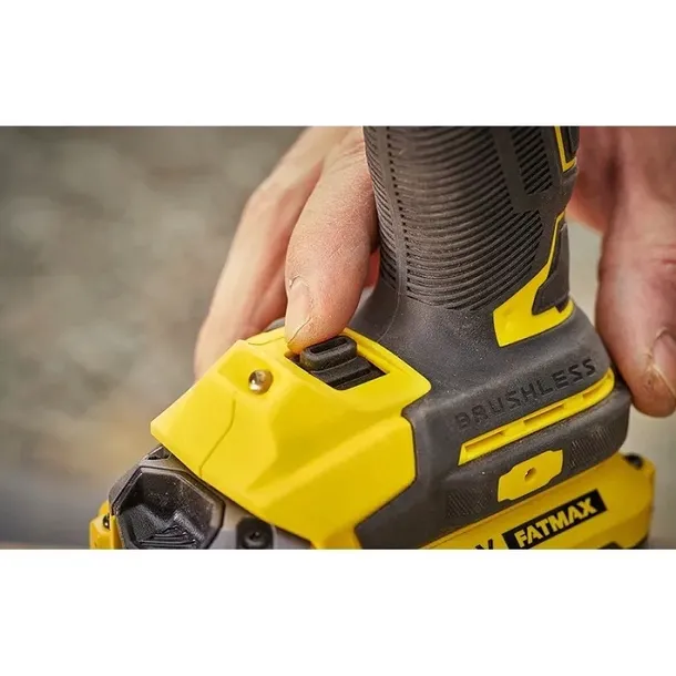 stanley-klucz-udarowy-v20-sfmcf920b-predkosc-obrotowa-1900-obr-min