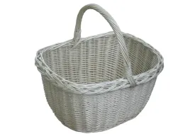 bialy-koszyk-na-prezent-kosz-z-wikliny-na-zakupy