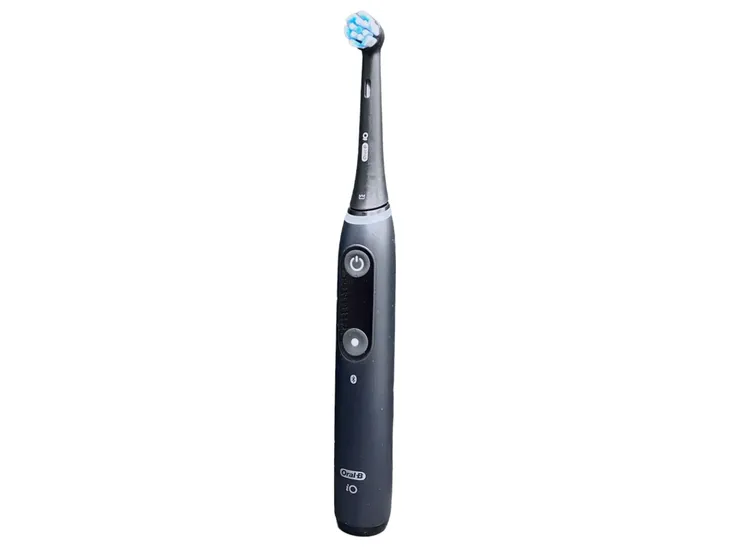 SZCZOTECZKA ELEKTRYCZNA ORAL-B IO 7 CZARNA KOŃCÓWKA