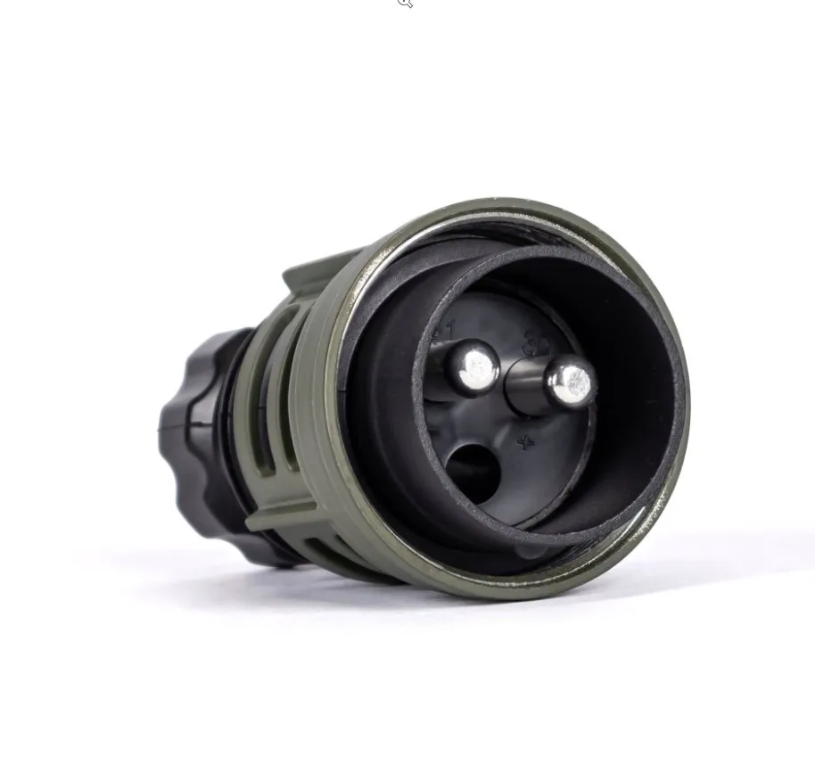 wtyczka-nato-24v