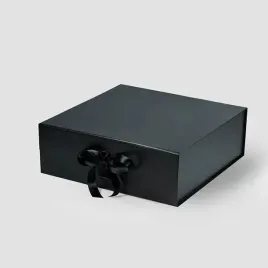pudelko-magnetyczne-czarne-a4-z-wstazka-330x330x115-mm-zew-eleganckie