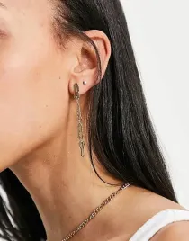 topshop-kolczyki-ze-zlota-zawieszka-baby