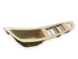 uchwyt-panelu-lewa-przod-beige-bezowy-51417225867-do-bmw-5-f10-f11-f18-lift