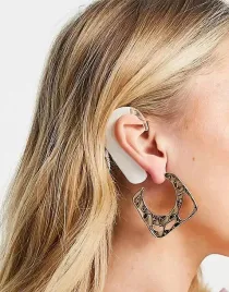 topshop-zlote-masywne-kwadratowe-kolczyki