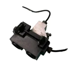 citroen-c5-i-2-0-hdi-korektor-sily-hamowania