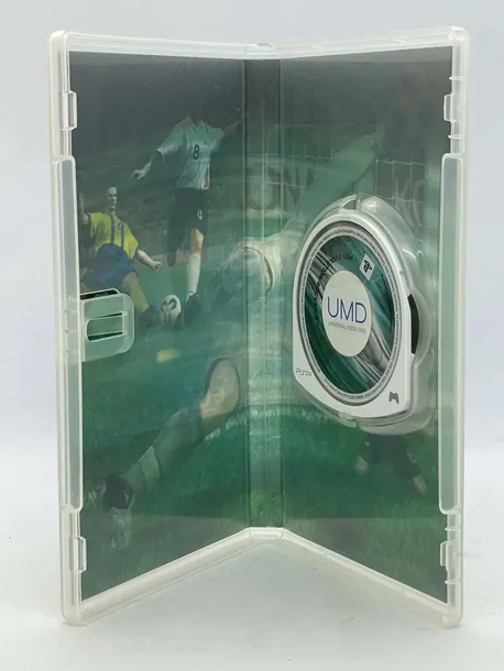pro-evolution-soccer-5-psp-pal-stan-powystawowy