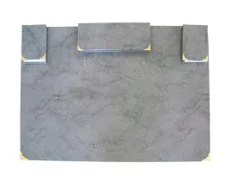 podklad-na-biurko-z-wyposazeniem-70x50-cm-popielaty