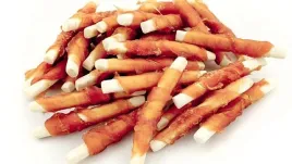 alda-paluszki-herbatnikowe-owiniete-kurczakiem
