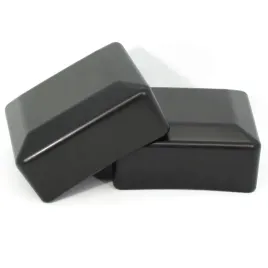 nasadka-zewnetrzna-na-slupek-zaslepka-czarny-120x120-mm