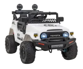 toyota-fj-cruiser-dla-dzieci-bialy-pilot-naped-4x4-audio-led-eva