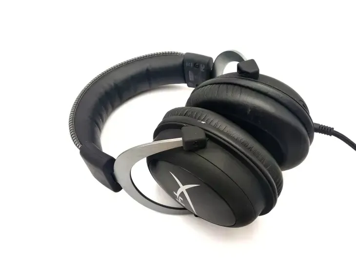 sluchawki-hyperx-cloud-ii-headset-gamingowe-jack-usb-virtual-surround-7-1-cechy-dodatkowe-przewodowa
