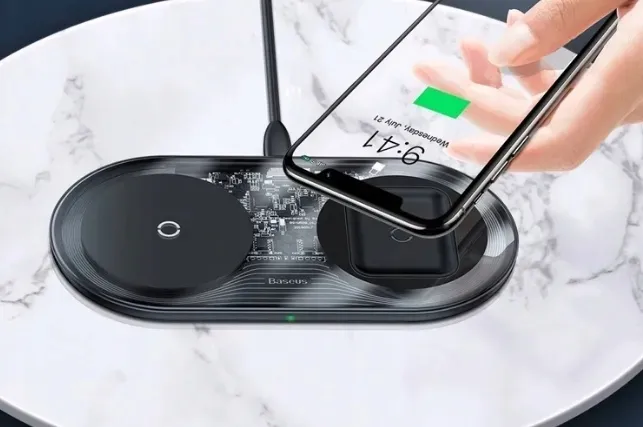 ladowarka-bezprzewodo-18w-do-iphone-airpods-baseus-dlugosc-przewodu-1-m
