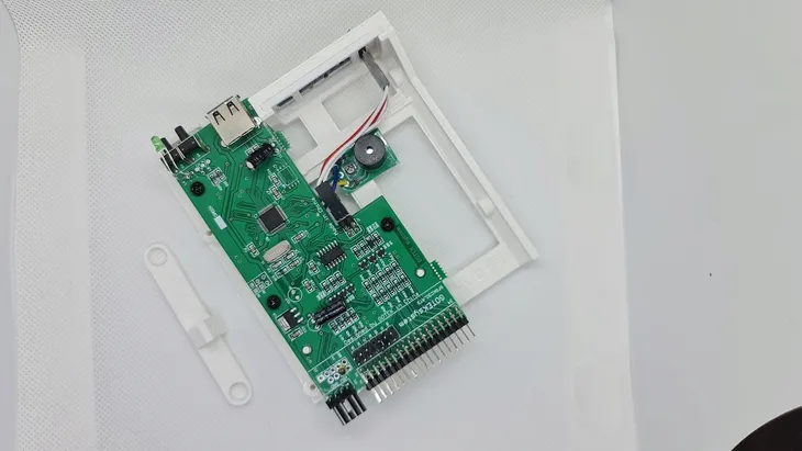 amiga-emulator-stacji-dysk-gotek-oled-buzzer-model-gotek
