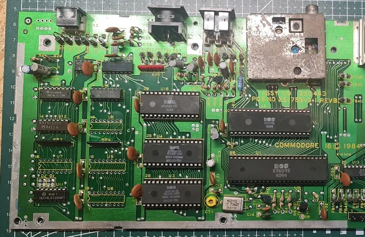 commodore-c16-ram-64k-upgrade-marka-bez-marki