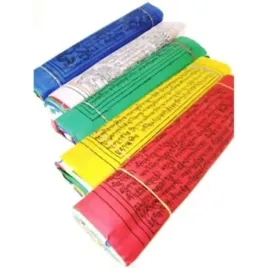 tybetanskie-flagi-modlitewne-130x10x10-cm-5-flag