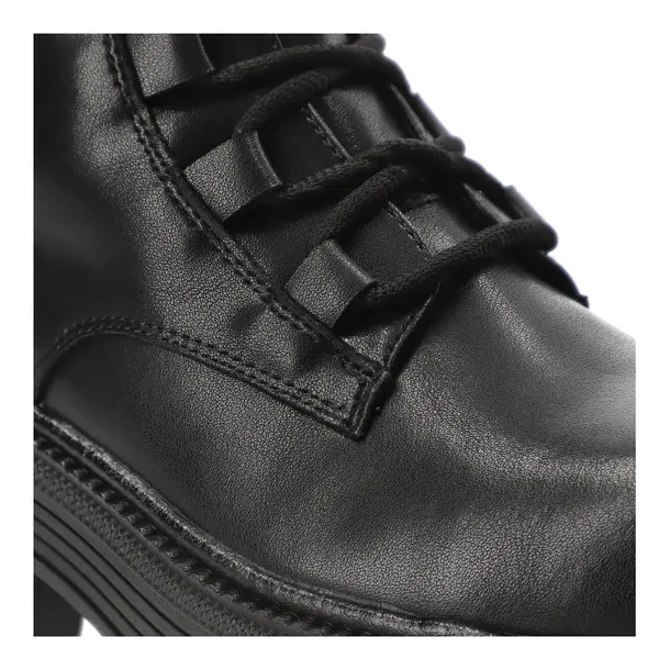 botki-s-barski-jc42-72-black-marka-inna
