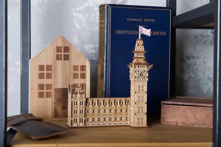 ugears-mechanical-model-big-ben-63-el-material-drewno
