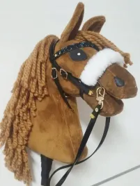 oglowie-dla-hobby-horse-a5-z-futerkiem-czarny-diamentowy-naczolek