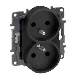 legrand-gniazdo-zasilajace-podwojne-z-uziemieniem-czarny-niloe-step-863532