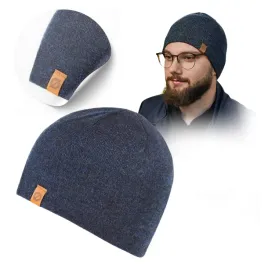 granatowa-zimowa-czapka-meska-brodrene-beanie-modna-z-ociepleniem-polarowym