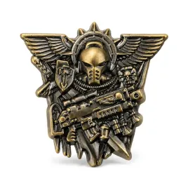 space-marine-or-4-cm-or-metal-or-przypinka-gamingowa-or-warhammer-40k