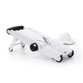 mandolina-reczna-oxo-good-grips-z-ostrzem-v-wygodny-i-precyzyjny-narzedzie