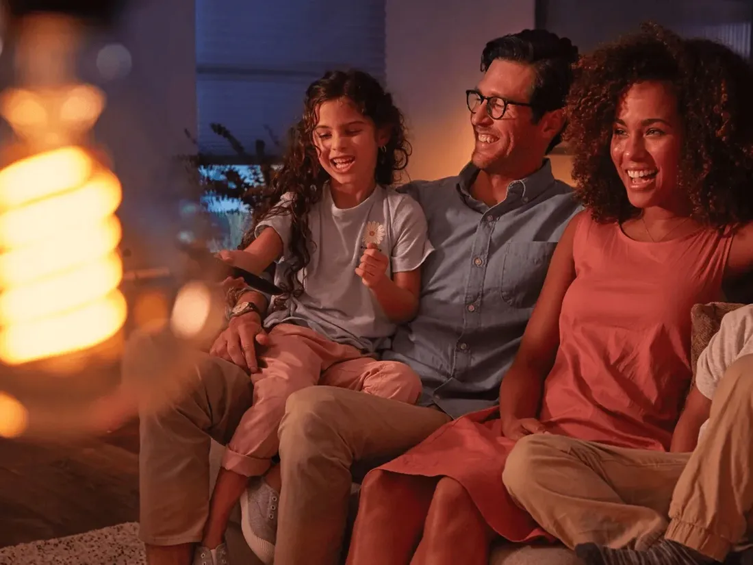 zarowka-led-globe-e27-g125-7w-filament-philips-hue-white-bluetooth-zigbee-stan-nowy