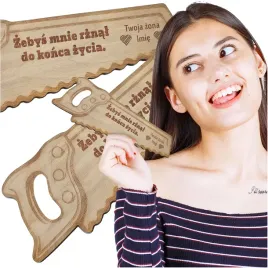 drewniana-pila-prezent-na-dzien-chlopaka-urodziny-dla-faceta-meza-chlopaka