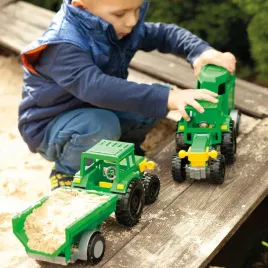 farmer-traktor-z-przyczepa-na-konia-w-kartonie-wader-35023