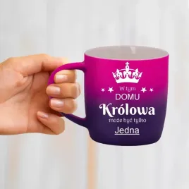 kubek-na-dzien-kobiet-krolowa-moze-byc-tylko-jedna-1