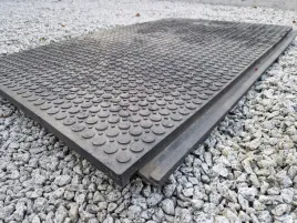 mata-drogowa-80x120-cm-na-tymczasowe-drogi-sciezki-place-budowy-parkingi