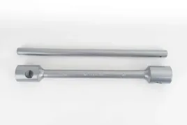 klucz-do-kol-dwustronny-30-32mm-l395mm-z-przetyczka