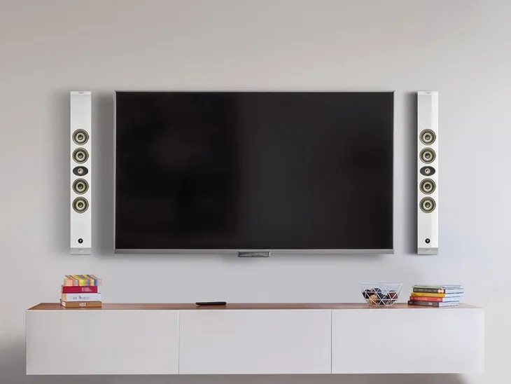 focal-on-wall-302-glosnik-nascienny