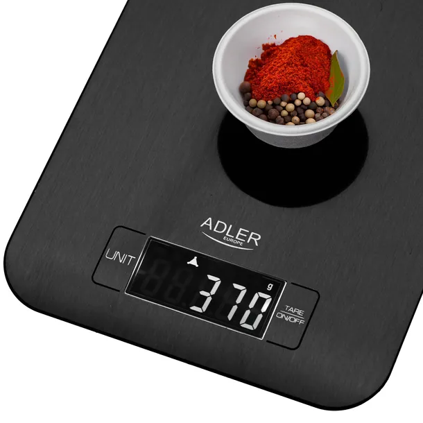czarna-waga-kuchenna-do-5kg-na-baterie-wyswietlacz-lcd-stal-nierdzewna-material-metal