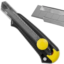 noz-metalowy-ostrze-lamane-18mm-dynagrip-stanley