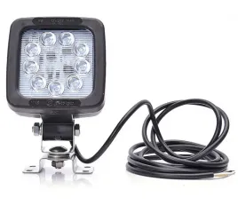 lampa-robocza-i-cofania-w81-686-wylacznik