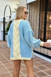 kardigan-oversize-z-warkoczem-blekitny-wanila-one-size-sploty
