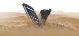 smartfon-hammer-construction-funkcje-w-telefonach-komorkowych-alarm-wibracyjny-budzik-dyktafon-funkcja-glosnomowiaca-kalendarz-kalkulator-ksiazka-telefoniczna-latarka-przypomnienia-radio-zegar