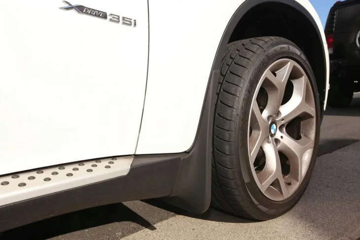 bmw-x6-e71-e72-2007-2014-chlapacze-dedykowane-waga-z-opakowaniem-2-kg
