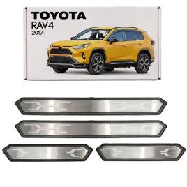 toyota-rav4-2019-wewnetrzne-listwy-progowe