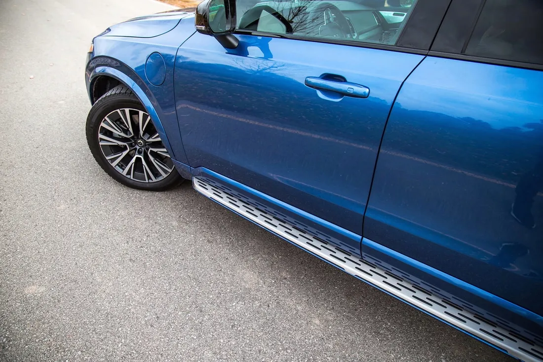 volvo-xc90-ii-2014-stopnie-boczne-progi-samochodowe-sruby