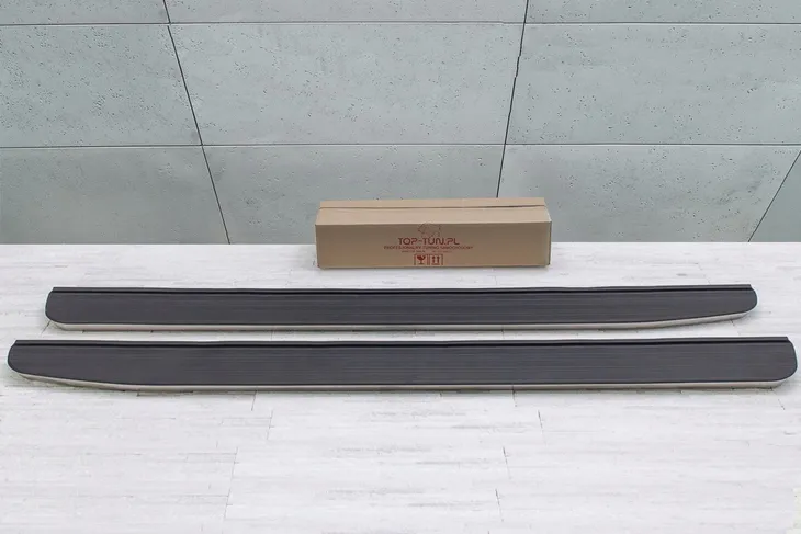 range-rover-iv-l405-2012-2021-stopnie-boczne-progi-samochodowe-sruby-stan-nowy-producent-czesci-venus-ltd