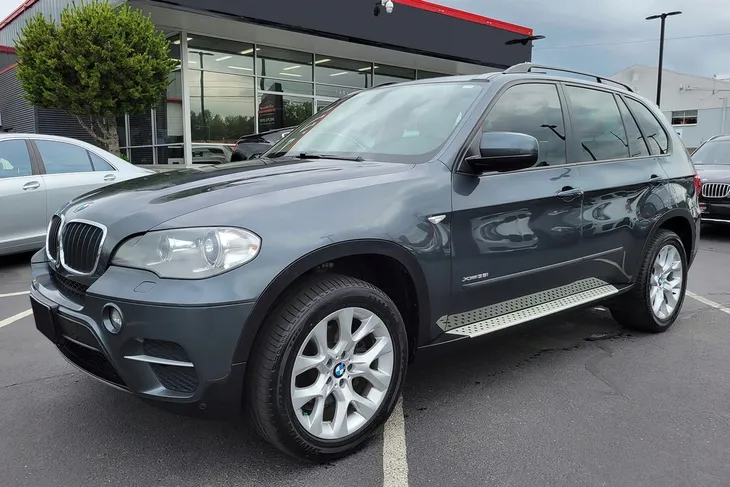 bmw-x5-e70-2006-2013-stopnie-boczne-progi-samochodowe-sruby-stan-nowy